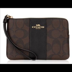 COACH • Signature Small Wristlet